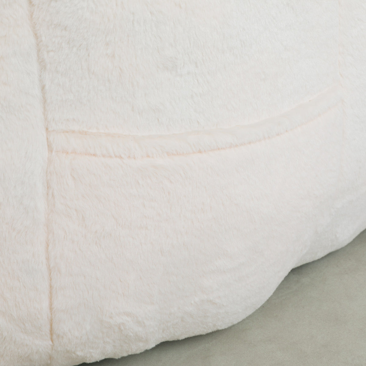 Pink / Green / White sofa - detail